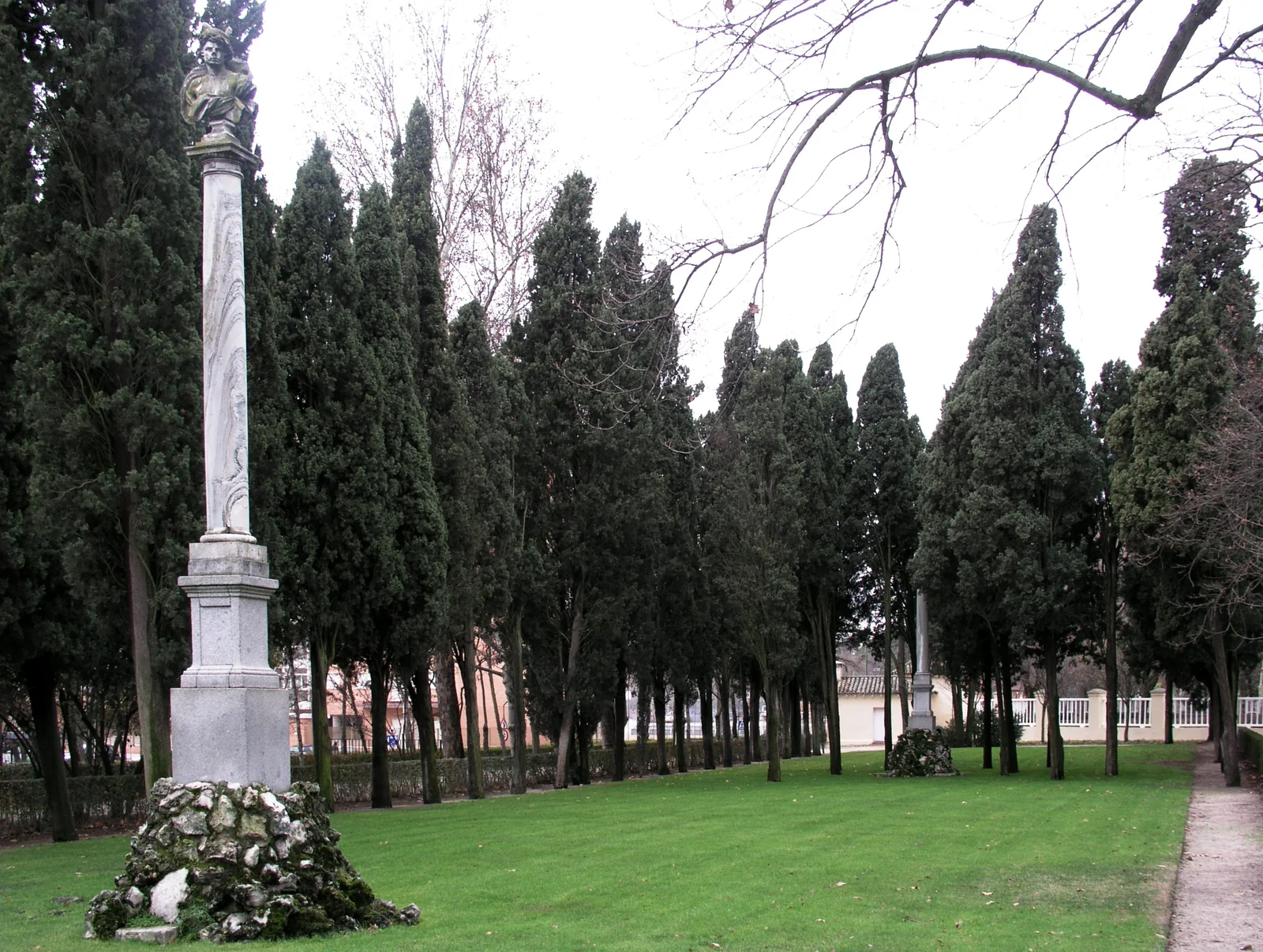 Jardin El Capricho Duelo01.jpg